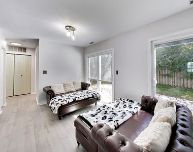 505 Newbury Drive - Photo Thumbnail 10