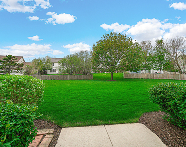2588 Dickens Court - Photo Thumbnail 21