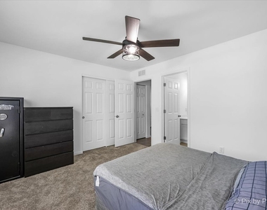 466 Comstock Road - Photo Thumbnail 4