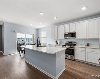 466 Comstock Road - Photo Thumbnail 10