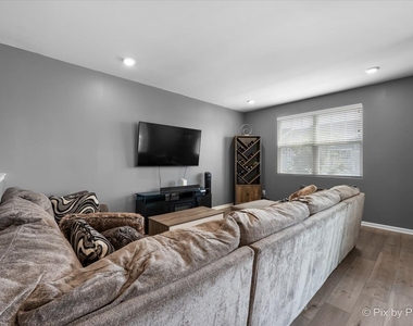 466 Comstock Road - Photo Thumbnail 15