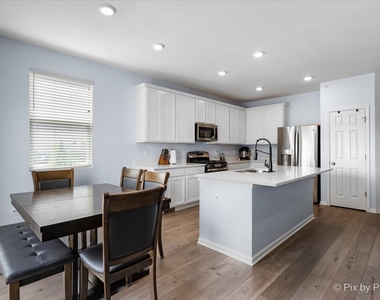 466 Comstock Road - Photo Thumbnail 14