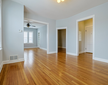 4413 W Montrose Avenue - Photo Thumbnail 4