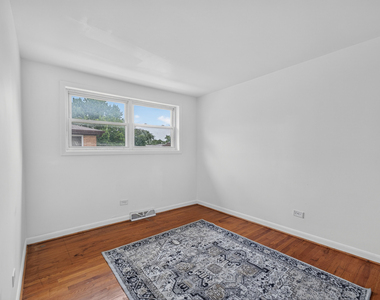 210 Linn Court - Photo Thumbnail 16