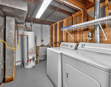210 Linn Court - Photo Thumbnail 21