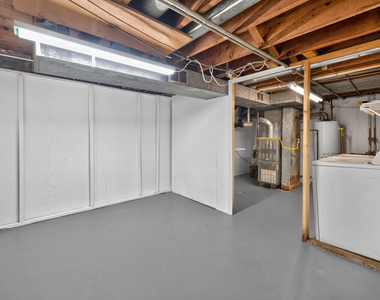 210 Linn Court - Photo Thumbnail 20