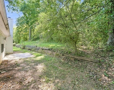 3061 Herscu Way - Photo Thumbnail 12
