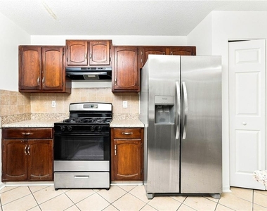 3061 Herscu Way - Photo Thumbnail 1