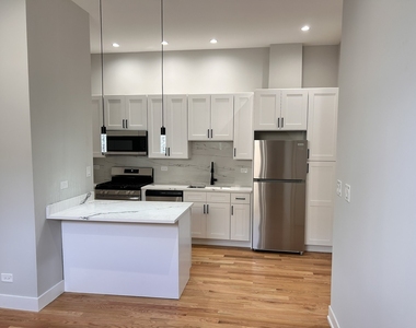 4121 W Montrose Avenue - Photo Thumbnail 1