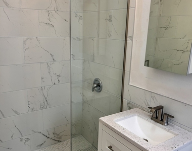 4121 W Montrose Avenue - Photo Thumbnail 14