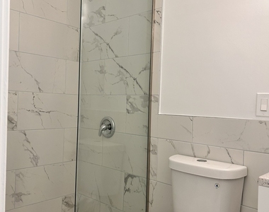 4119 W Montrose Avenue - Photo Thumbnail 7