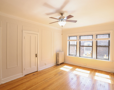 5419 S Harper Avenue - Photo Thumbnail 4