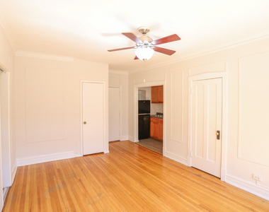 5419 S Harper Avenue - Photo Thumbnail 5