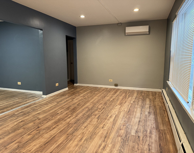 1727 W North Shore Avenue - Photo Thumbnail 2