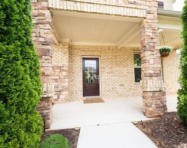 1451 Torrington Drive - Photo Thumbnail 3