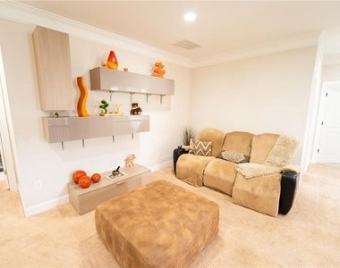 1451 Torrington Drive - Photo Thumbnail 26