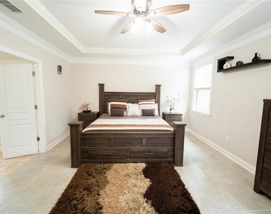 1451 Torrington Drive - Photo Thumbnail 17
