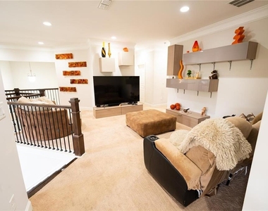 1451 Torrington Drive - Photo Thumbnail 27