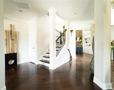 1451 Torrington Drive - Photo Thumbnail 43