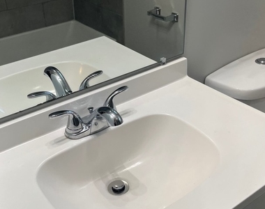 15711 Whipple Avenue - Photo Thumbnail 7
