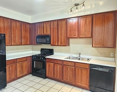 2923 Bartlett Court - Photo Thumbnail 15