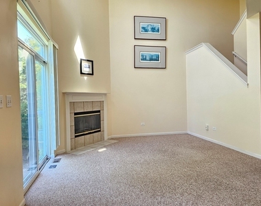 2923 Bartlett Court - Photo Thumbnail 5