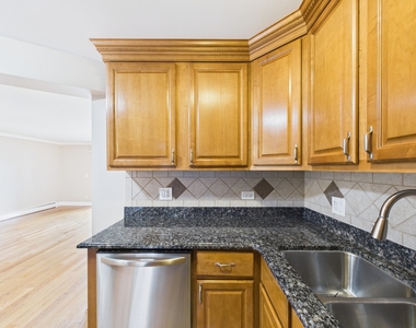 2210 S Goebbert Road - Photo Thumbnail 17