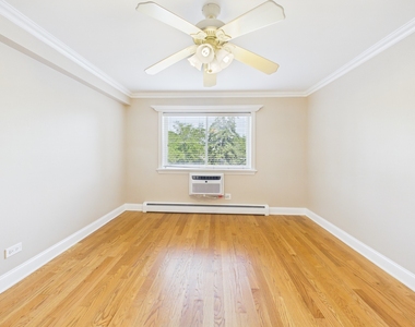 2210 S Goebbert Road - Photo Thumbnail 26