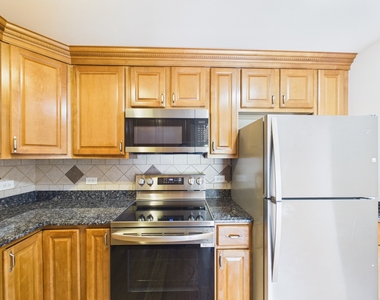 2210 S Goebbert Road - Photo Thumbnail 14