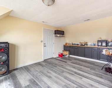 7144 S Wentworth Avenue - Photo Thumbnail 11