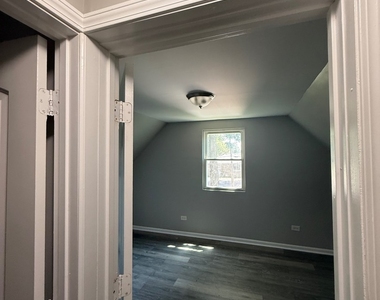 16963 Shea Avenue - Photo Thumbnail 4