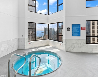 401 E Ontario Street - Photo Thumbnail 19