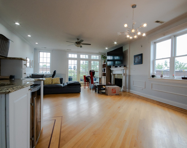 3504 N Fremont Street - Photo Thumbnail 2