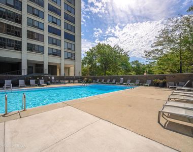 2800 N Lake Shore Drive - Photo Thumbnail 22