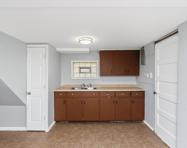 7117 W Armitage Avenue - Photo Thumbnail 17