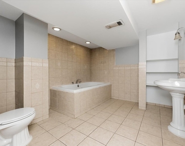 7117 W Armitage Avenue - Photo Thumbnail 15