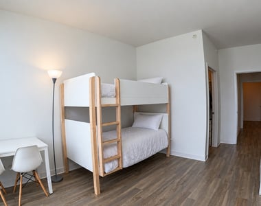 637 N Wells Street - Photo Thumbnail 15
