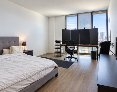 637 N Wells Street - Photo Thumbnail 10