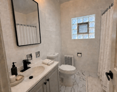 1029 N Harlem Avenue - Photo Thumbnail 9