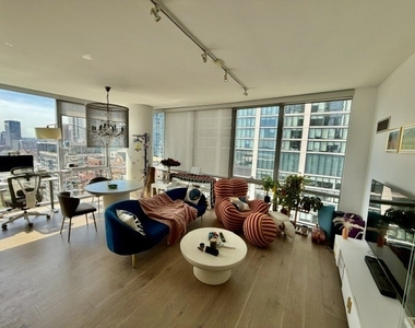 1201 S Prairie Avenue - Photo Thumbnail 6