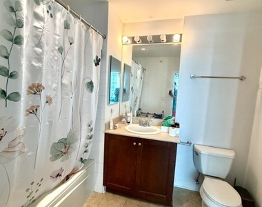 1201 S Prairie Avenue - Photo Thumbnail 7