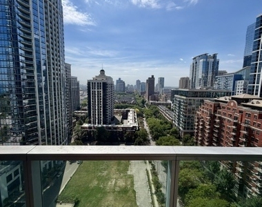 1201 S Prairie Avenue - Photo Thumbnail 11