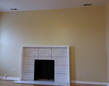 6342 S Kenwood Avenue - Photo Thumbnail 2