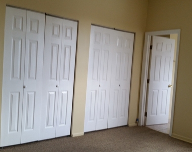 6342 S Kenwood Avenue - Photo Thumbnail 4