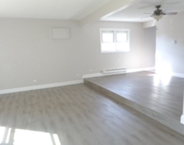 515 Eichler Drive - Photo Thumbnail 2