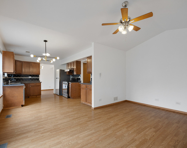 1127 Ashbrook Drive - Photo Thumbnail 13
