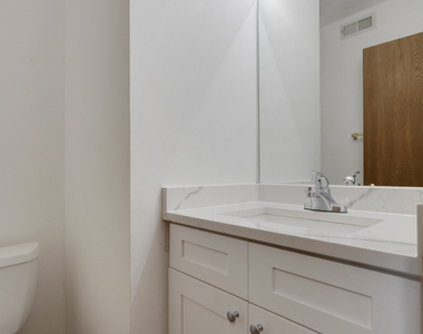 1127 Ashbrook Drive - Photo Thumbnail 15