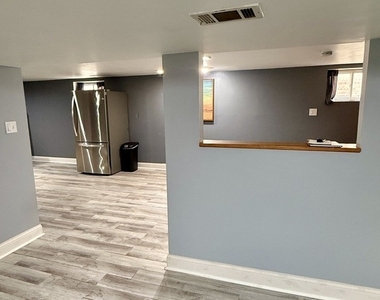 5121 S New England Avenue - Photo Thumbnail 6