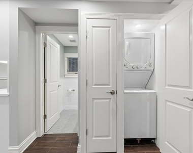 1441 W Wolfram - Photo Thumbnail 3