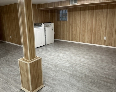 5541 W Roscoe Street - Photo Thumbnail 5